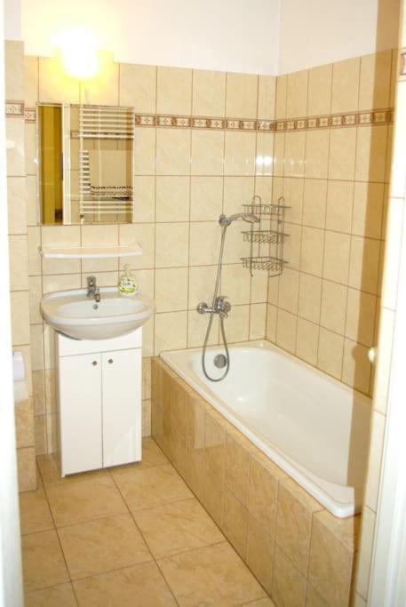 Przestronne Na Spokojnym Osiedlu, Free Parking Space Apartmán Varšava