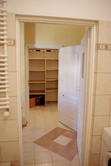 Apartmán Przestronne Na Spokojnym Osiedlu, Free Parking Space